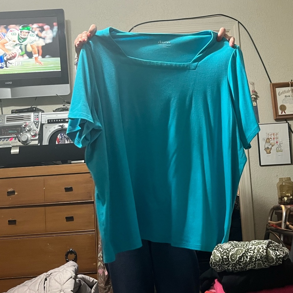 Women’s shirt